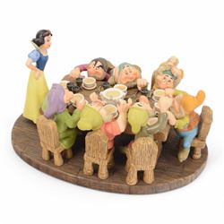 Limited Edition Disney Classics Collection figure group 'Soups On', Snow White and the Seven Dwarves having dinner at a large table, boxed