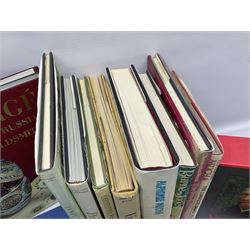 Collection of antiques reference books, mainly art, including The Pre-Raphaelites, Burne & Jones, Van Gough, The Art of Beatrix Potter, Faberge, Princely Treasures etc