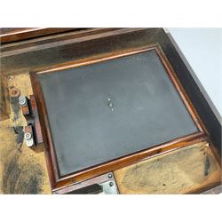 Underwood standard duplicator, in original wooden box, with gilt lettering to cover