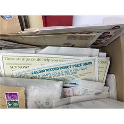 Great British and World stamps, including Queen Elizabeth II issues, first day covers, miniature sheets, Egypt, Finland, France, Greece, Honduras, Hungary, India, Italy, Poland etc, housed in various albums, folders and loose, in one box