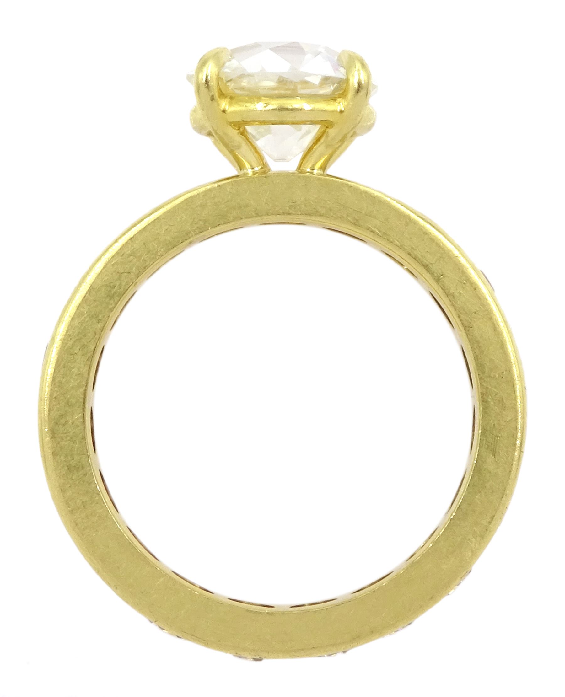 18ct gold single stone old cut diamond ring of approx 2.80 carat, with eighteen round brilliant cut diamond set shank of approx 3.00 carat, total diamond weight approx 5.80 carat
