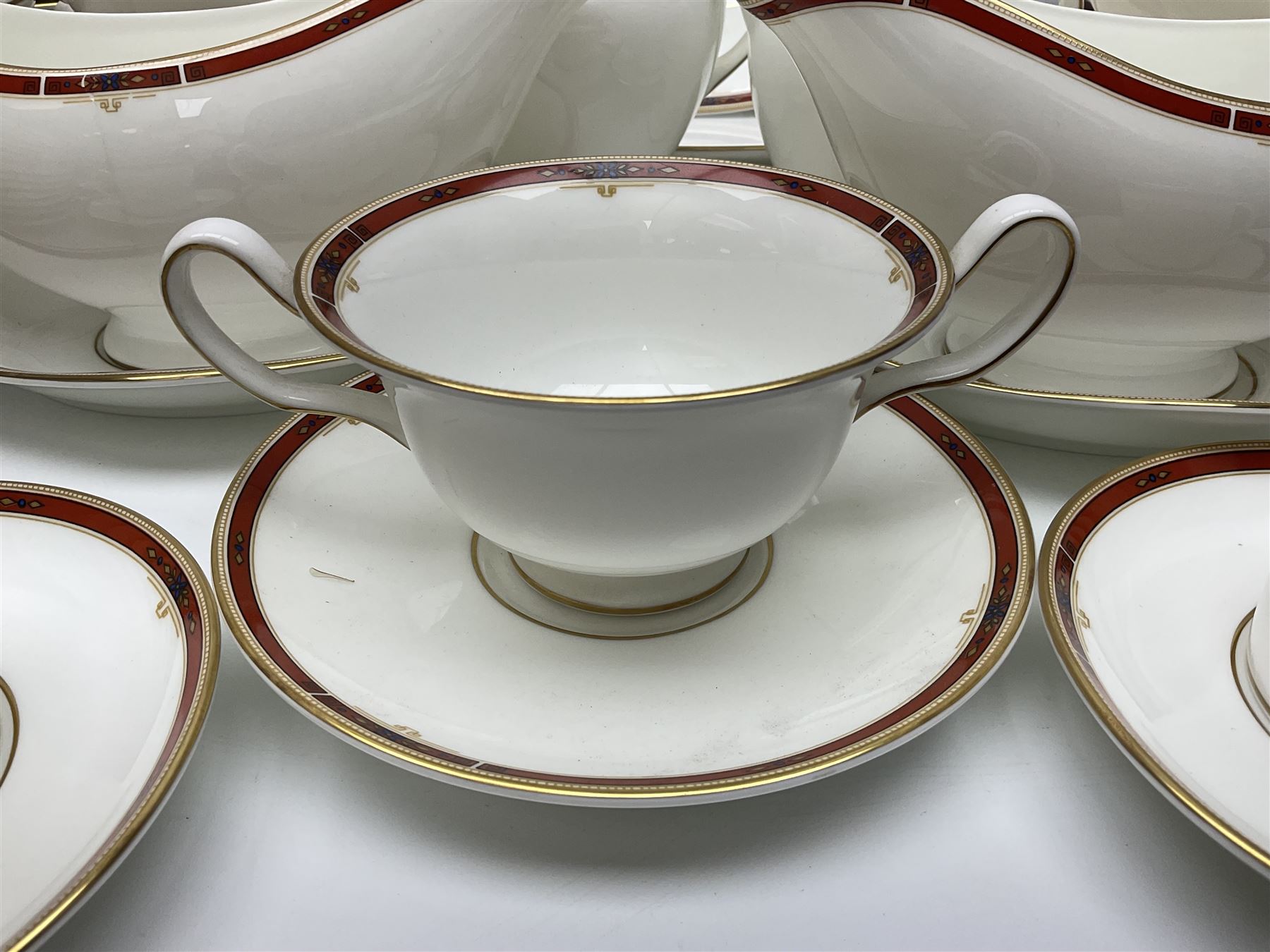 Wedgwood Colorado pattern dinner and coffee service for eight, to include coffee pot, milk jug, covered sucrier, coffee cans and saucers, dinner plates, side plates, twin handled bowls, four covered vegetable tureens etc (92)