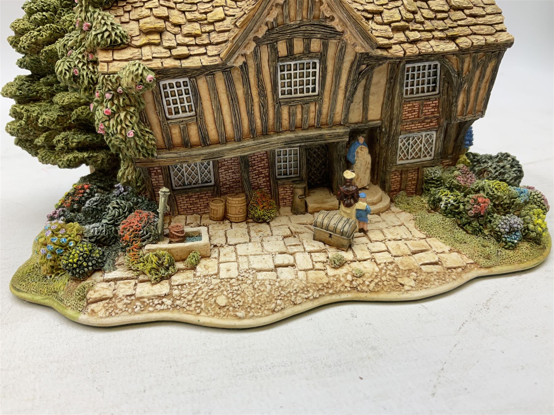 Lilliput Lane 'Bowbeams' The British Collection model, boxed with deeds