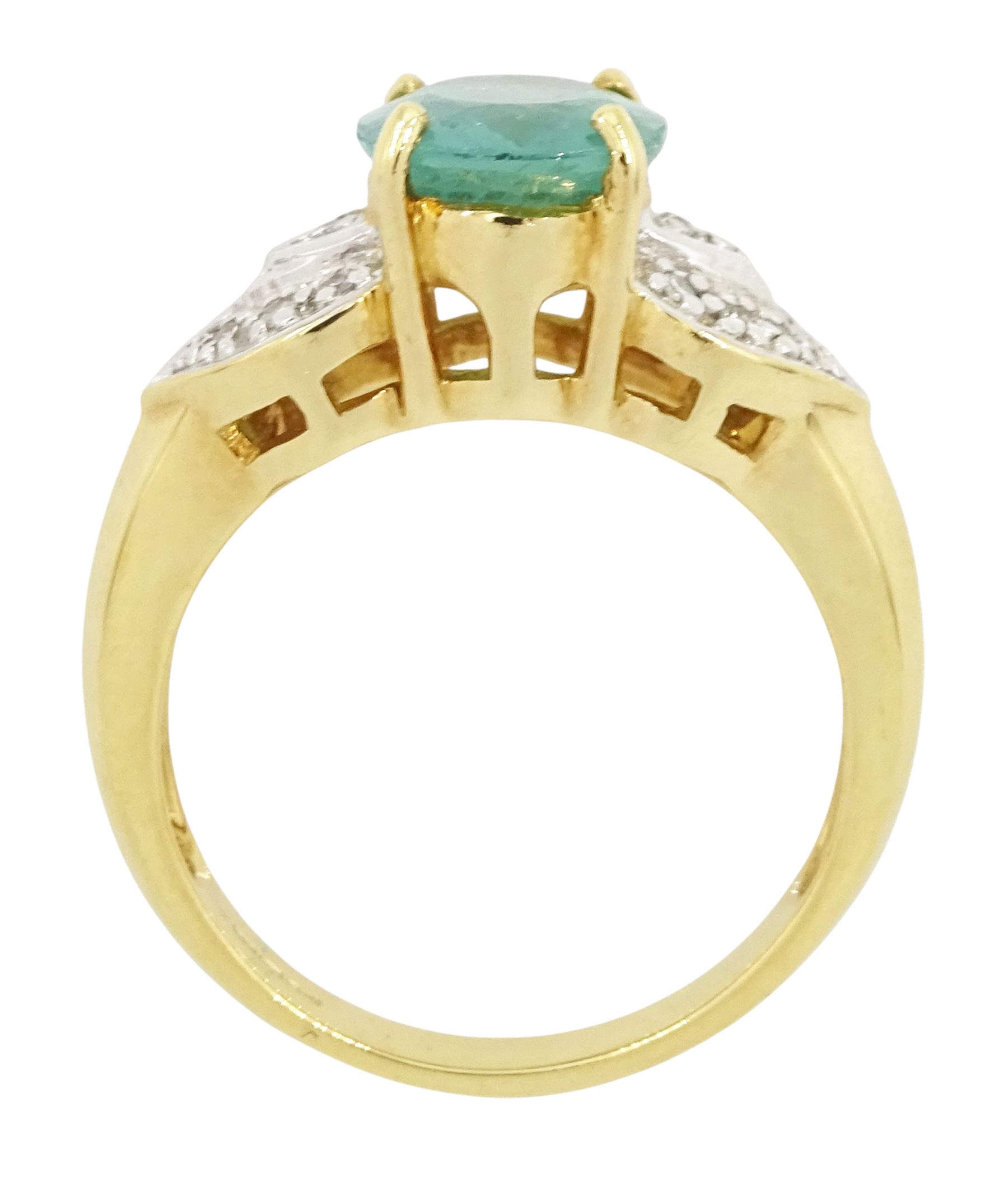 18ct gold Paraiba tourmaline and diamond ring, single oval cut tourmaline of approx 2.15 carat, with diamond set petal shaped shoulders, Birmingham 2006