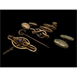 9ct gold jewellery, including two stone set brooches, three cufflinks, stud and a horseshoe stick pin