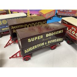 Corgi - various models both boxed and loose to include Dibnahs Choice 1 50 scale 80308, Classics 31702 and 97920, along with loose 1937 Rolls Royce 111 Sedance de Ville model, further mostly Showmans Range models and assembled fairground kits