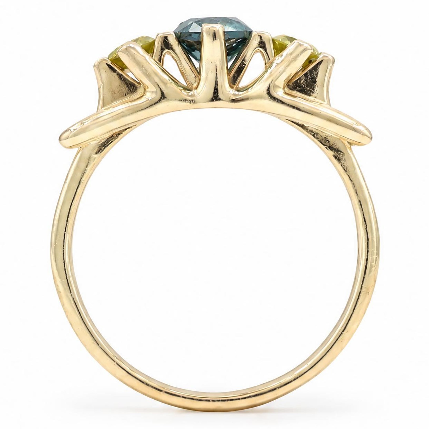 18ct white gold three stone fancy blue and yellow diamond ring, round brilliant cut blue diamond set between two round brilliant cut yellow diamonds, total diamond weight approx 0.95 carat 