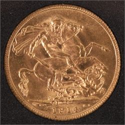 King George V 1914 gold full sovereign coin, in London Mint Office case