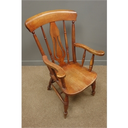  Elm and beech farmhouse chair, pierced splat, turned supports, double 'H' stretcher  