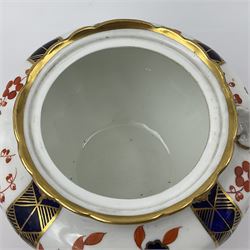 Early 20th century Royal Crown Derby teapot, decorated in a variant of the Imari pattern with blue and red prunus blossoms, with printed mark beneath including illustration date code for 1927, H14cm
