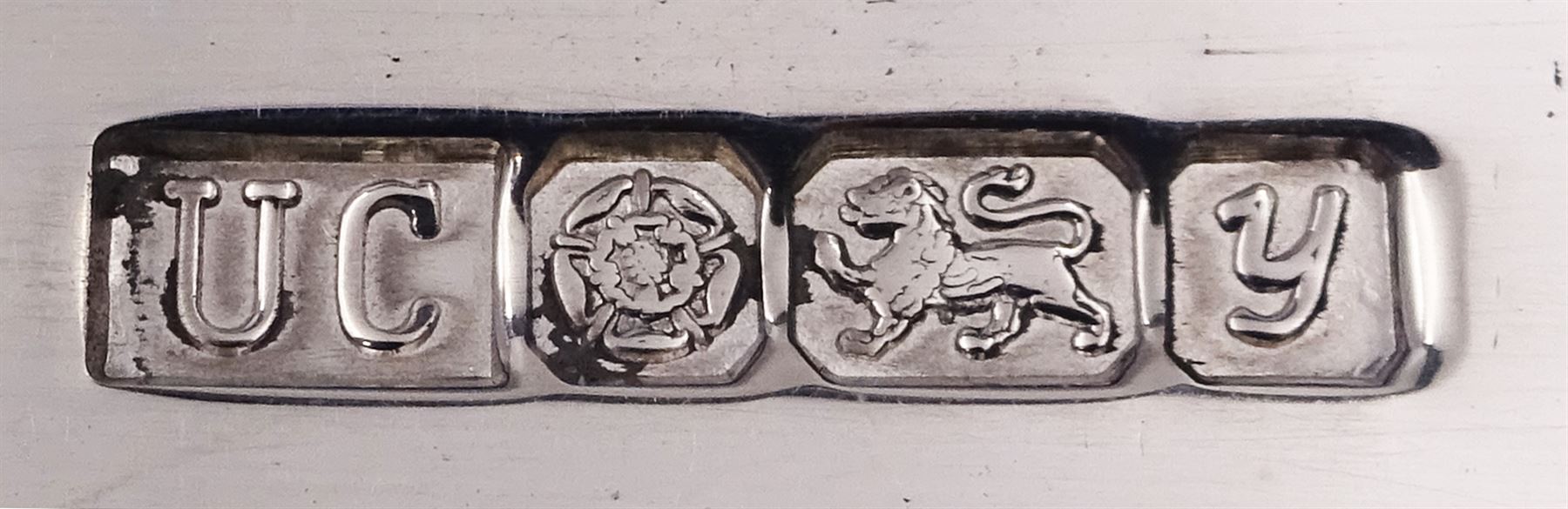 Modern silver Chester pattern flatware for six place settings, comprising table knives, table forks, dessert knives, dessert forks, dessert spoons, soup spoons, teaspoons and two serving spoons, hallmarked United Cutlers Ltd, Sheffield 1998
