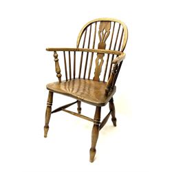 19th century low back elm Windsor chair with 'H' shaped understretcher
