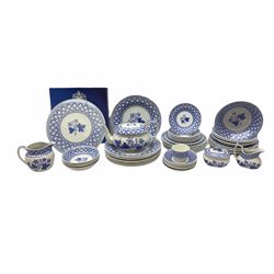 Spode Geranium Flower pattern dinner and tea service, comprising gateaux plate, nine dinner plates, six salad plates, two side plates, seven dessert plates, four soup bowls, four cereal bowls, four large bowls, six saucers, teapot, milk jug, large jug, covered sucrier and small pot (48)