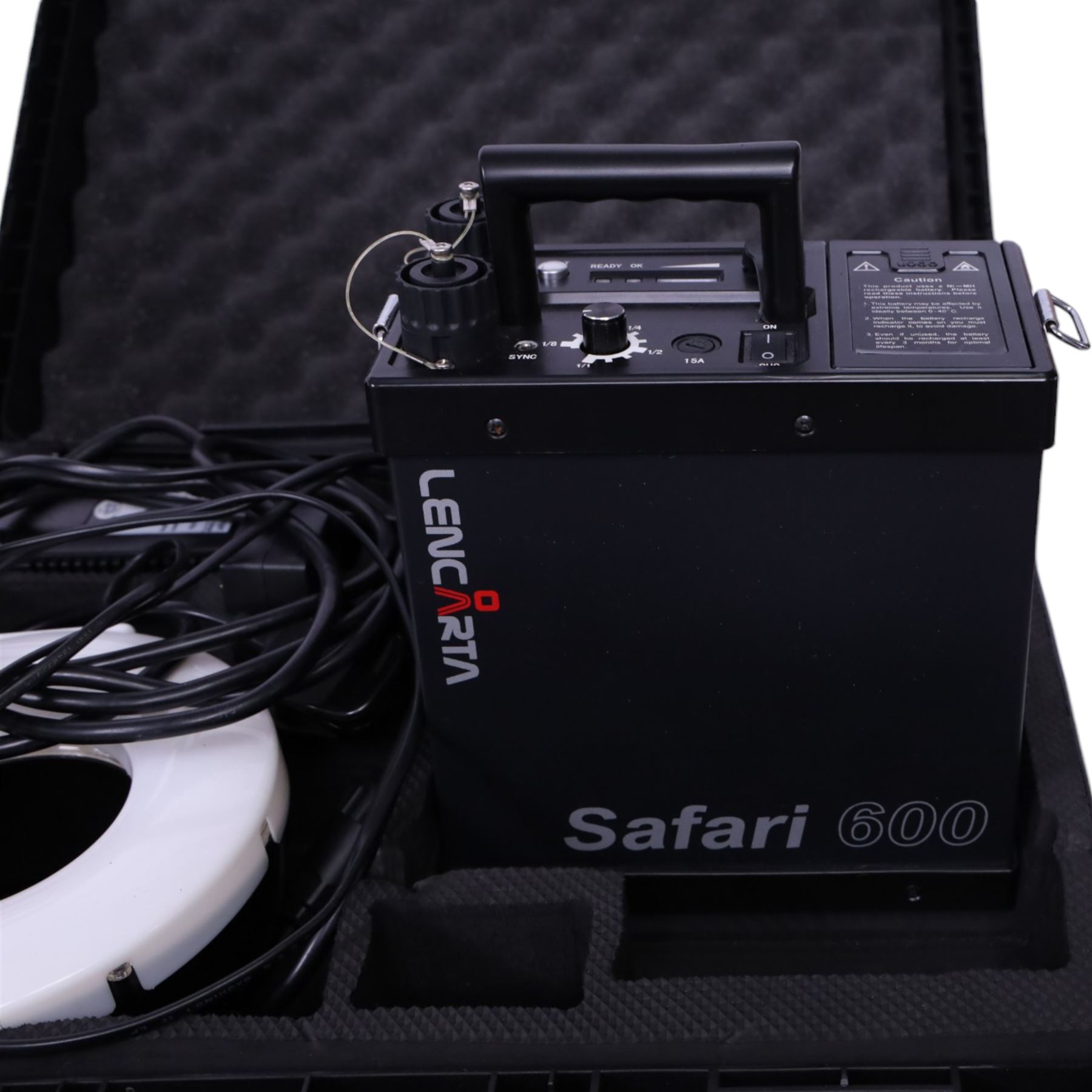 Photography lighting equipment, comprising Lastolite background, two Pixapro reflectors, Manfrotto tripod and Lencarta Safari 600 ring flash