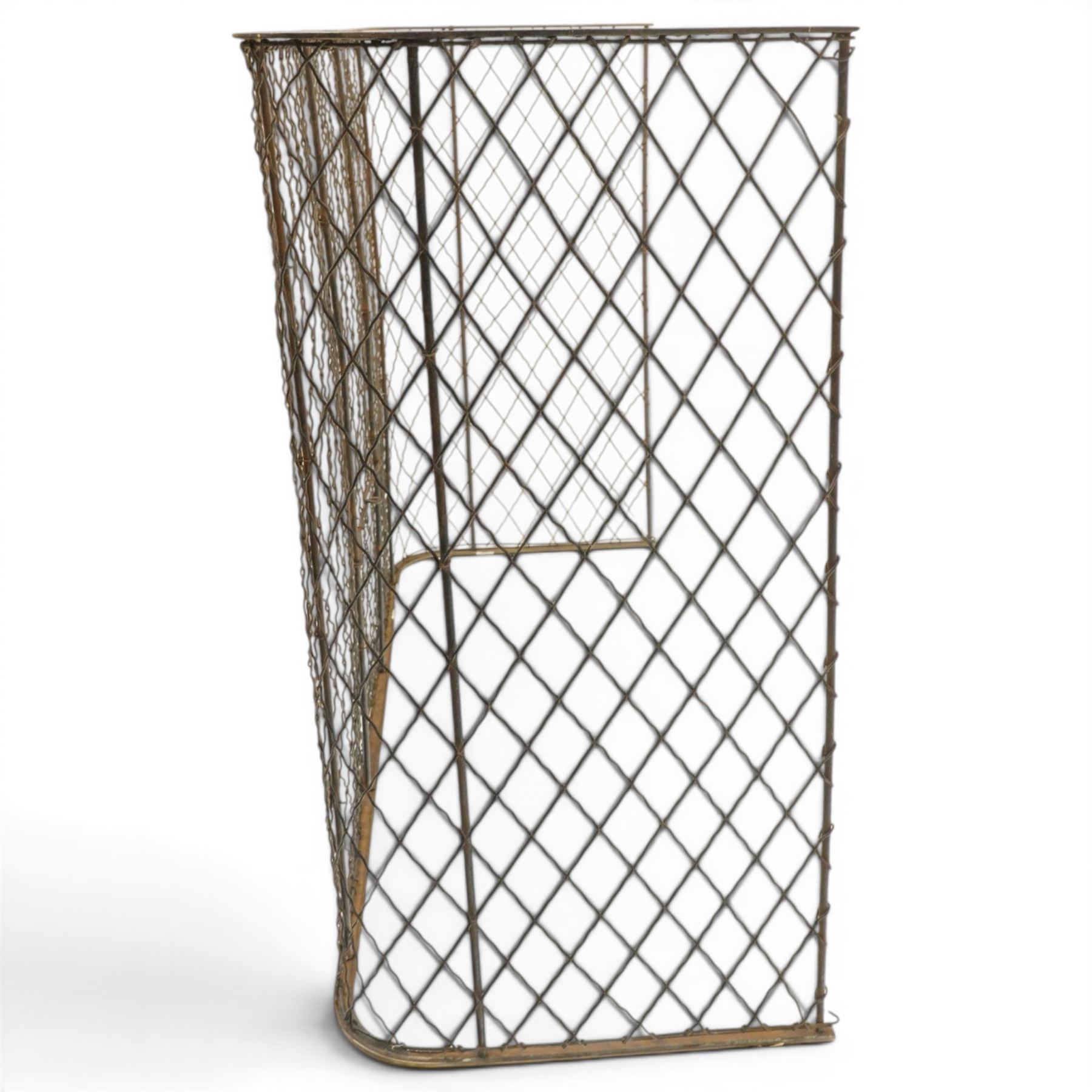 19th century large wrought iron nursery fire guard, of curved form with scrolled brace in the centre