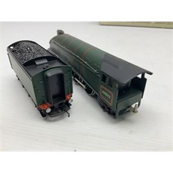 Wrenn '00' gauge - two Class N2 0-6-2 tank locomotives - No..9522 in LNER Light Green in original box with instructions; and No.69550 in BR Lined Black in associated Wrenn box with instructions; together with Tri-ang Wrenn '00' gauge Class A4 4-6-2 locomotive 'Mallard' No.60022; boxed (3)