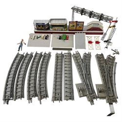 Collection of Tri-ang Railways OO gauge locomotive models including R50 4-6-2 Princess Victoria Black Livery and various accessories; three Kitmaster Corridor Composite OO gauge kit built model in green, together with a collection of die-cast toy vehicles including Clifford Series Ferrari Racing Car and M.G.B, mostly boxed