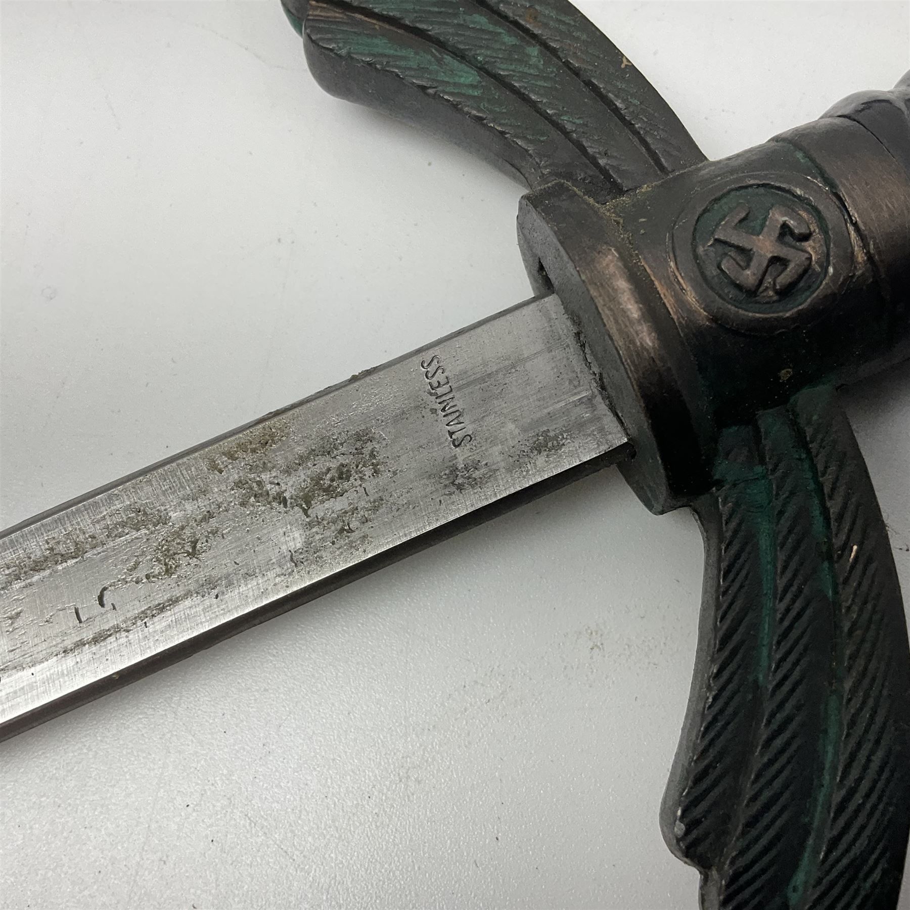 Reproduction WW2 German Luftwaffe officer's sword; and reproduction Japanese officer's sword katana (2)