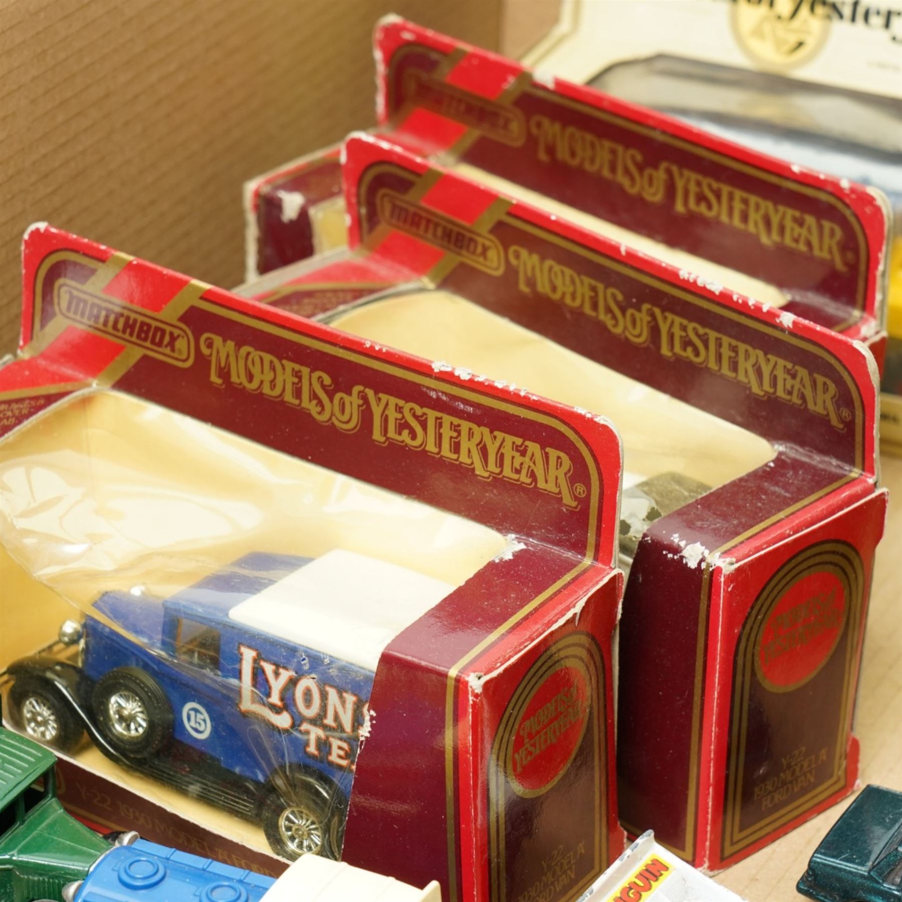 Die cast model vehicles including seven Models of Yesteryear, boxed and various others