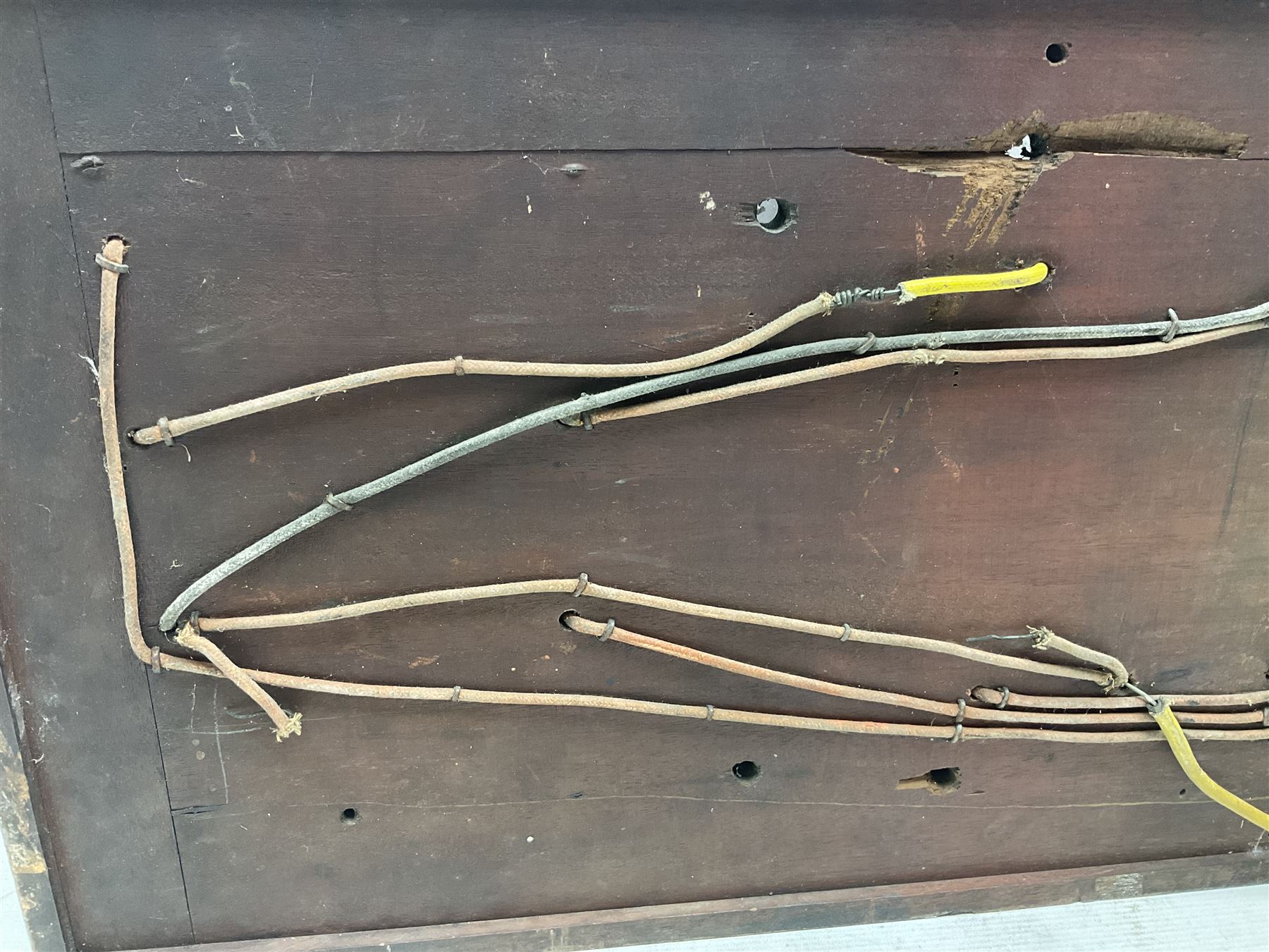 Railway  repeater signal box, with signals for train on line and arrival, H97cm