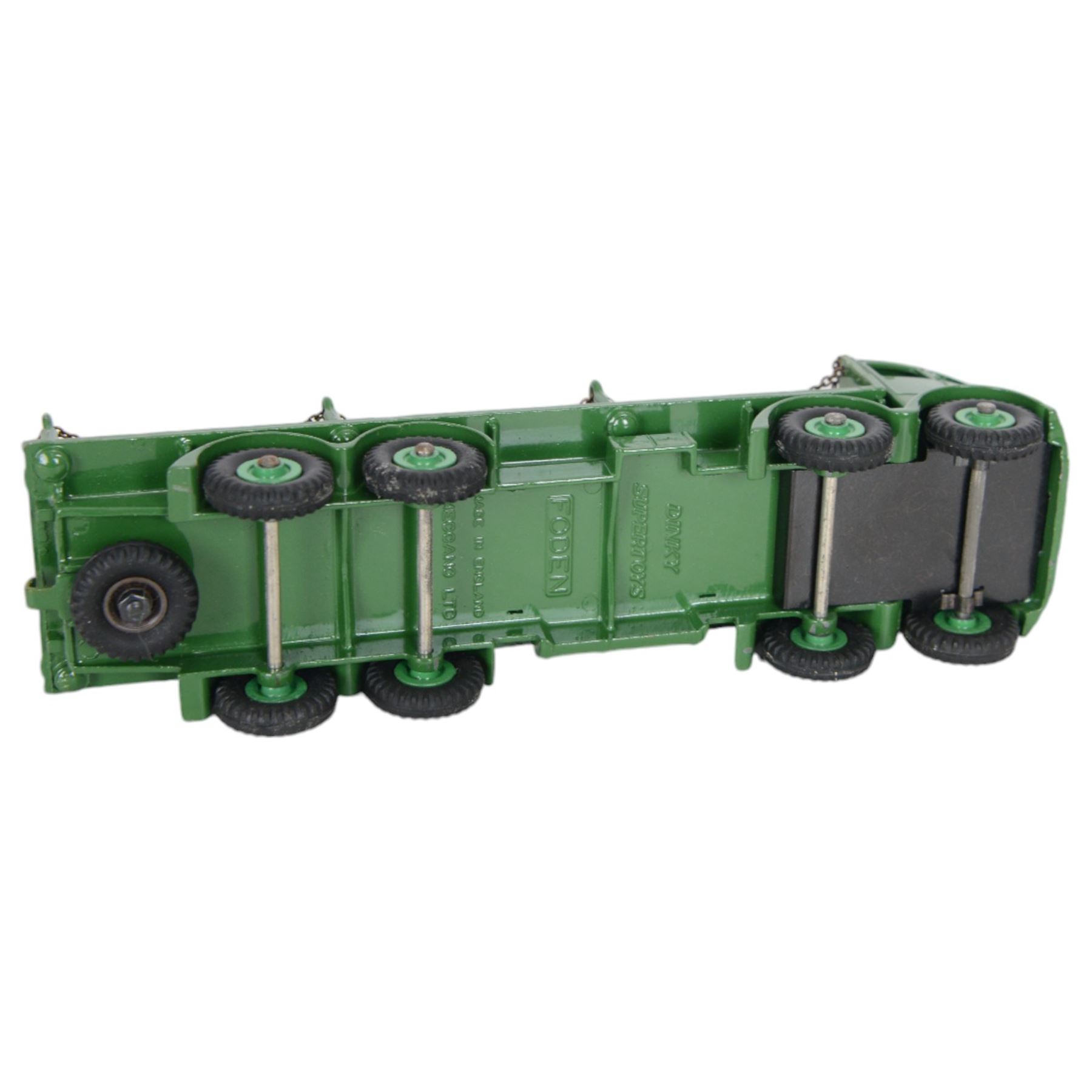 Two Meccano Dinky Supertoys diecast models, comprising Foden Flat Truck with Tailboard no. 903, in blue and orange finish, and Foden Flat Truck with chains, in green finish, both boxed, no. 905 in dual numbered box