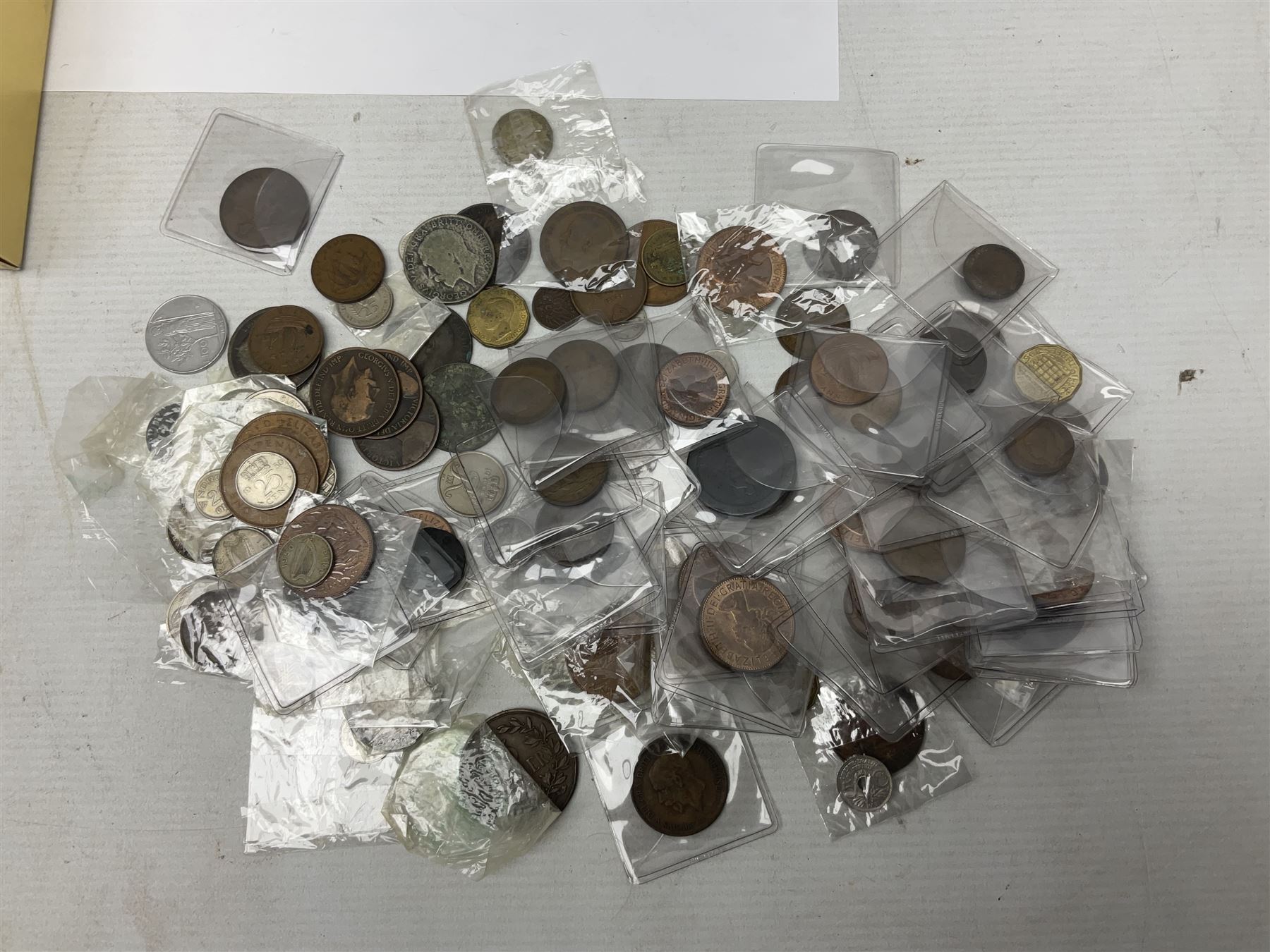 Collection of Great British and World coins, including Great British pre-1947 silver coins, pre decimal coinage, commemorative coins, Queen Elizabeth II 'Souvenir of Thoresby Hall' unofficial coin set etc