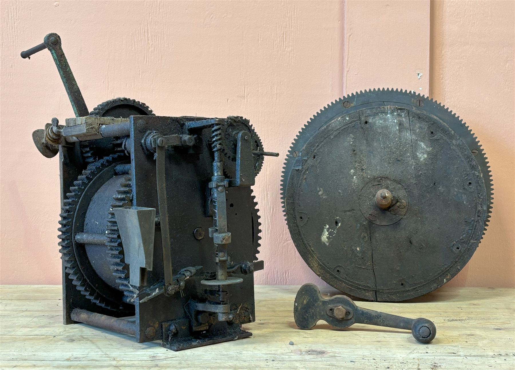 Penny-in-the-slot street organ / barrel organ mechanism. - COLLECTION BY APPOINTMENT FROM: The White House, Thirsk Road, Easingwold, York, YO61 3NF - CALL 01723 507111 TO ARRANGE