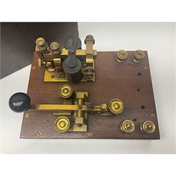 GPO telegraph morse code machine, marked GPO 10235 and Baseboard.S.C.MKII, in wooden carry case, case H16cm, L26cm 