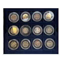 Mostly Commemorative Queen Elizabeth II coins, including various brilliant uncirculated fifty pence pieces in packs, DateStamp capsules containing commemoratives with 2016 'Shakespeare' two pounds, 2016 'The First World War', 2016 'EIIR 90' five pounds etc
