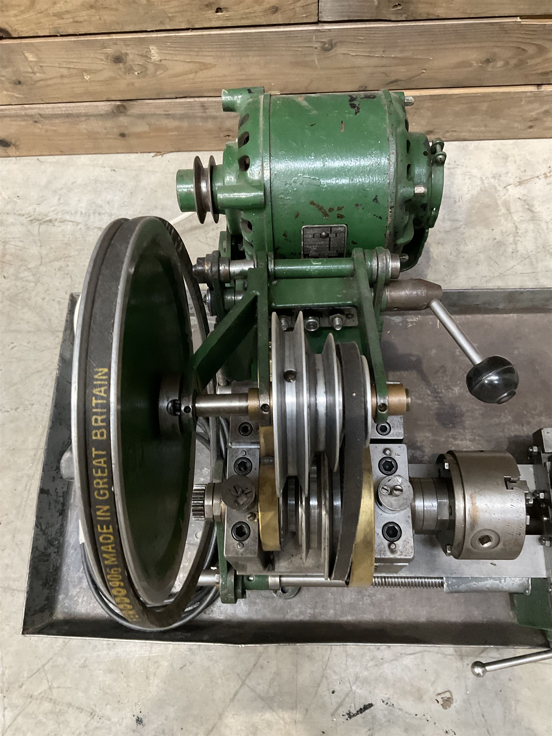 Metalworking lathe 240v