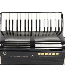 Hohner Bariton 371 basso piano accordion, with 37 keys, in black gloss finish, with carry stap and hard case