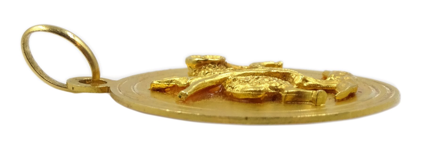 18ct gold Aries pendant stamped 750, approx 9.75gm  