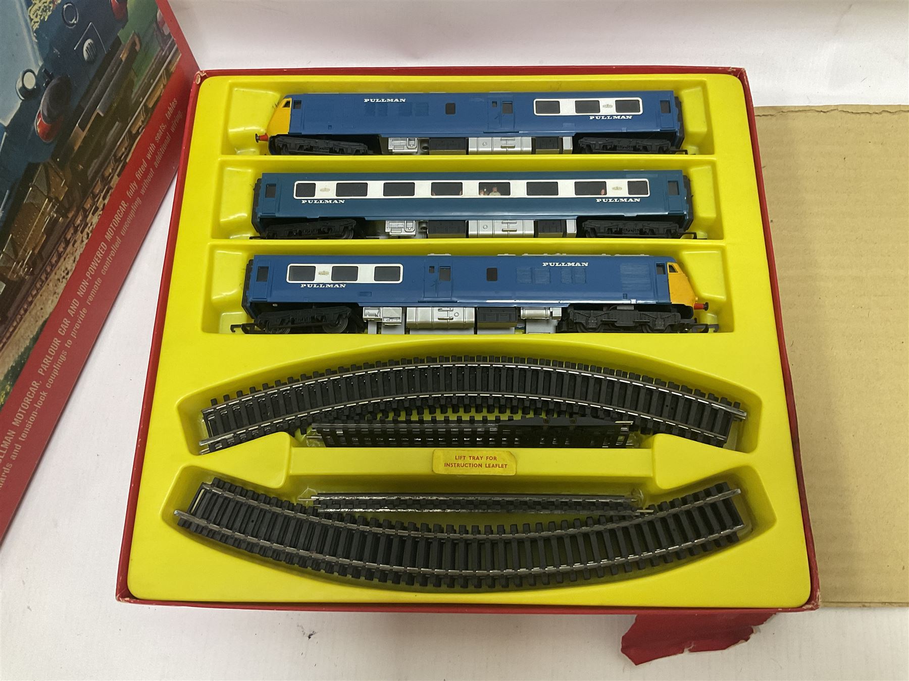 Hornby/Tri-Ang ‘00’ gauge - RS52 The Blue Pullman Electric Train Set comprising diesel pullman motorcar, parlour car and non-powered motorcar with a quantity of track; five further loose models comprising one diesel locomotive, three pullman coaches and one breakdown train unit (6) 