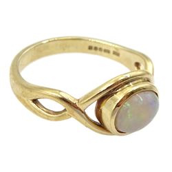 9ct gold single stone opal ring, with crossover design shoulders, Sheffield 2005