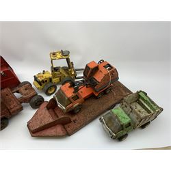 Five Tonka metal vehicles - Simon Snorkel mobile crane, Fork Lift truck, Low Loader, Refuse Wagon and Mobile Crane (5)