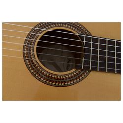 Hofner HF15 classical guitar, with solid spruce top and mahogany neck, restrung with new strings, L102cm