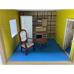 Swedish Lundby dolls house with furniture, H42cm, L66cm