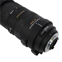 Sigma DG 150-500mm 1:5-6.3 APO HSM lens, in soft carry case