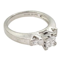 Platinum six stone princess cut diamond ring, hallmarked, total diamond weight 0.50 carat