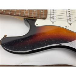 Starsound electric guitar with ‘sound city’ amp
