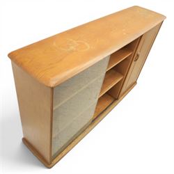 Mid-20th century elm and beech drinks cabinet with fall-front, with matching low bookcase

(Cabinet H 113cm, D 42cm, W 80cm)
(Bookcase H 87cm, D 35cm, W 137cm)