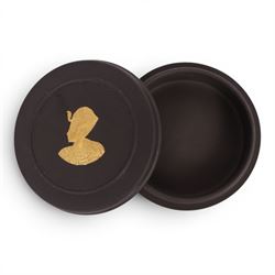 Wedgwood black basalt Egyptian collection, circa 1978 trinket box with Tutankhamun to the lid, with impressed marks beneath, H4cm, D11cm  