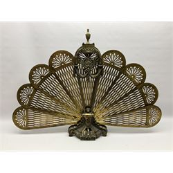Pierced brass peacock style folding fire screen, with urn finial, H65.5cm