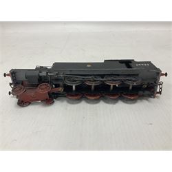 ‘00’ gauge - three kit built steam locomotives comprising Class O4 2-8-0 no.63692 finished in BR black; Class L1 2-6-4T no.67725 finished in BR black; Class T1 4-8-0T no.69922 in BR black (3) 