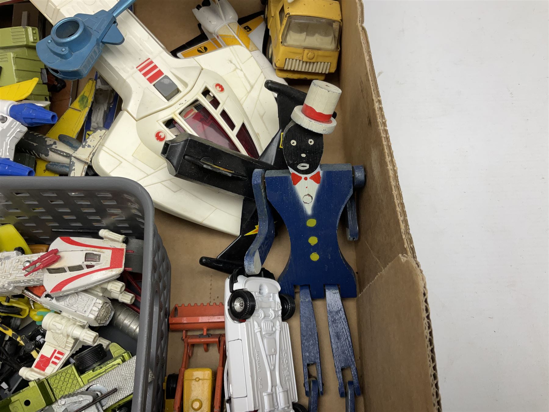 Star wars - Kenner Millenium Falcon spaceship with De Agostini boxed smaller model; X-Wing Fighter; and three story books on the original trilogy of films; together with other TV/Film related spacecraft; Mamod steam roller; assorted unboxed and playworn die-cast models etc