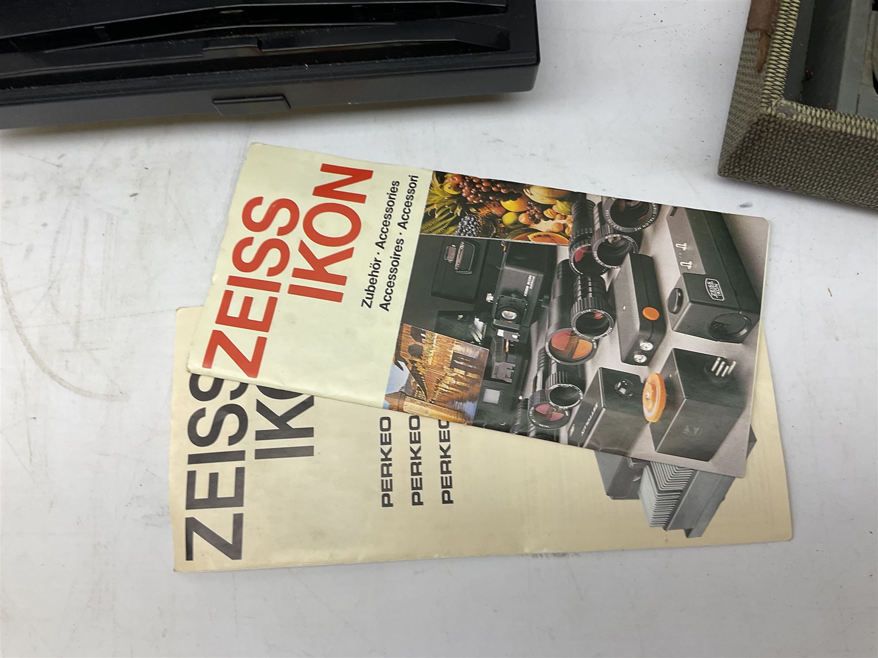 Boxed Zeiss Ikon compact projector, boxed, together with Eumig P8 Imperial projector in case