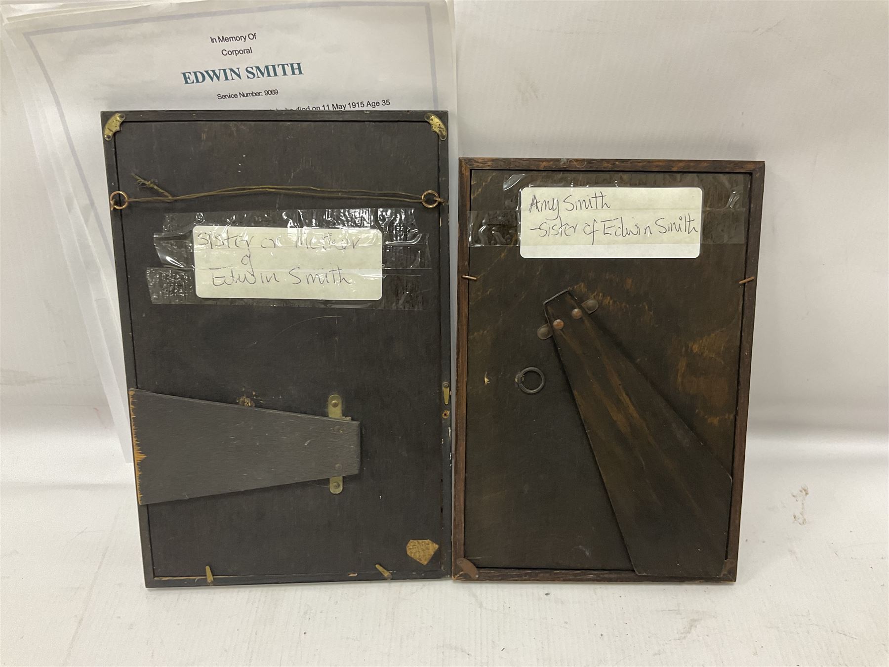 WWI bronze death plaque to Edwin Smith, together with two tankards presented to E.Smith and photographs of his family  