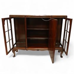 Early 20th-century mahogany glazed side cabinet, rectangular top with moulded edge above central panelled cupboard door enclosing three shelves flanked by two astragal glazed doors enclosing two glass shelves 