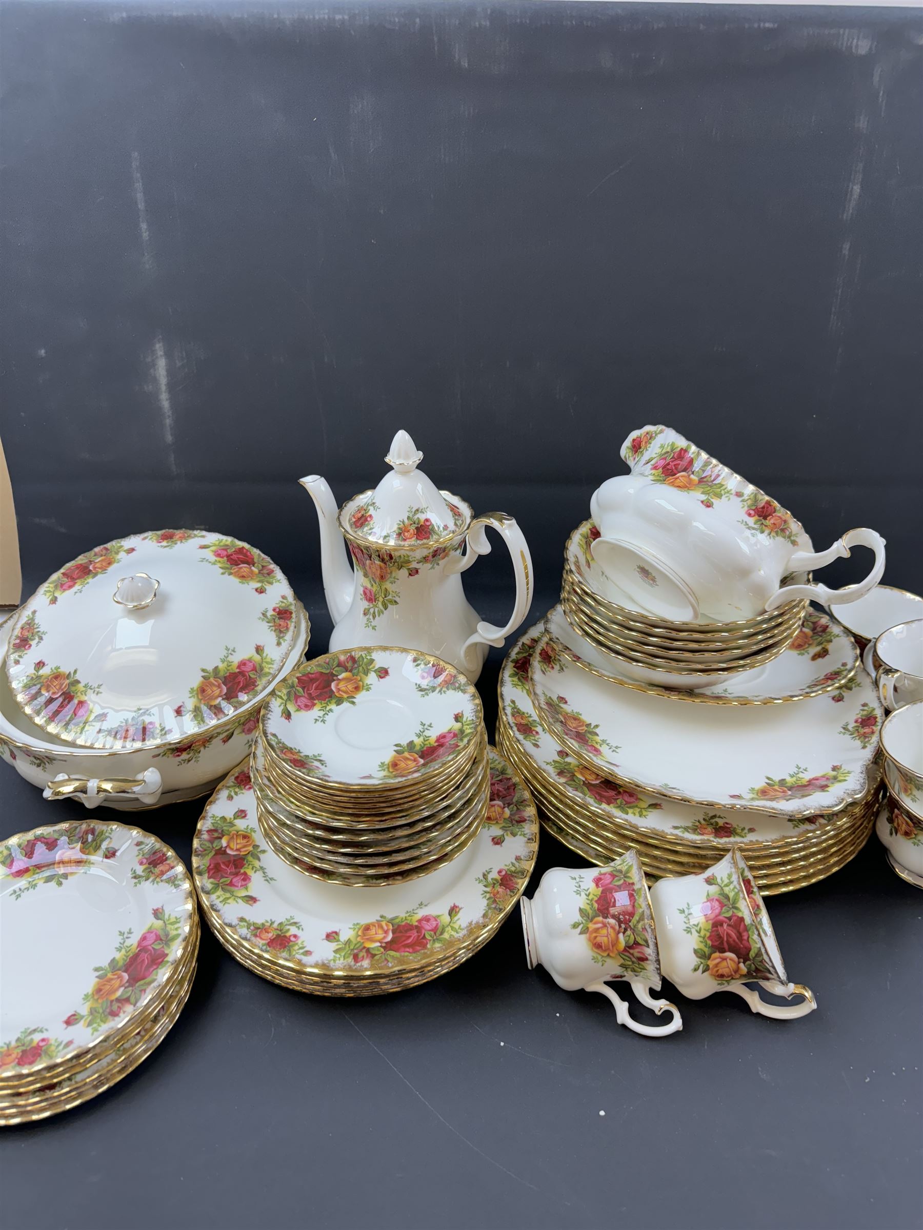 Royal Albert Old Country Roses pattern coffee and dinner service for six, including coffee pot, coffee cups and saucers, dinner plates, side plates, bowls etc 