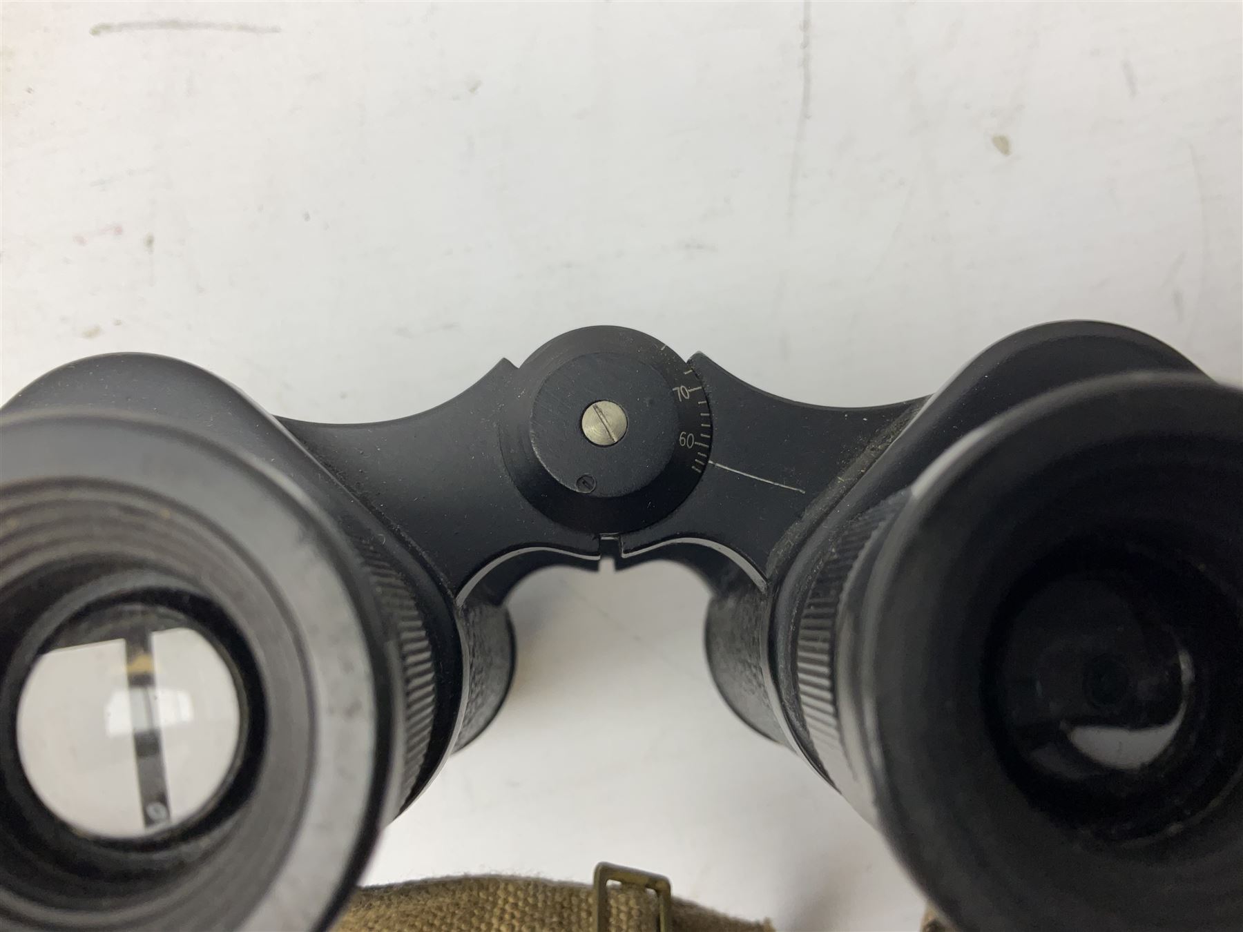 Pair of WWII 1943 Kershaw Bino. Prism No.2 MKII x6 binoculars, No. 190671, in canvas case